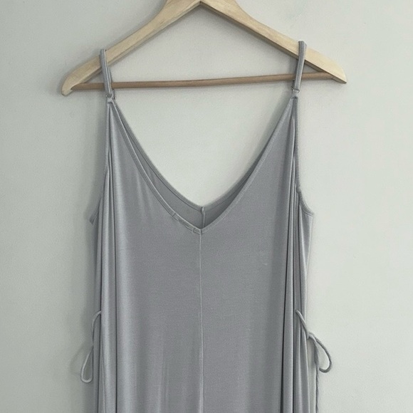 EBERJEY Finley Knotted Stretch-Jersey Jumpsuit in Soft Gray - Picture 11 of 14